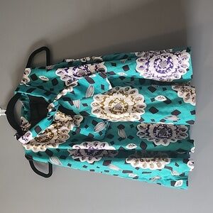 HANDMADE A-LINE SLEEVELESS BLOUSE